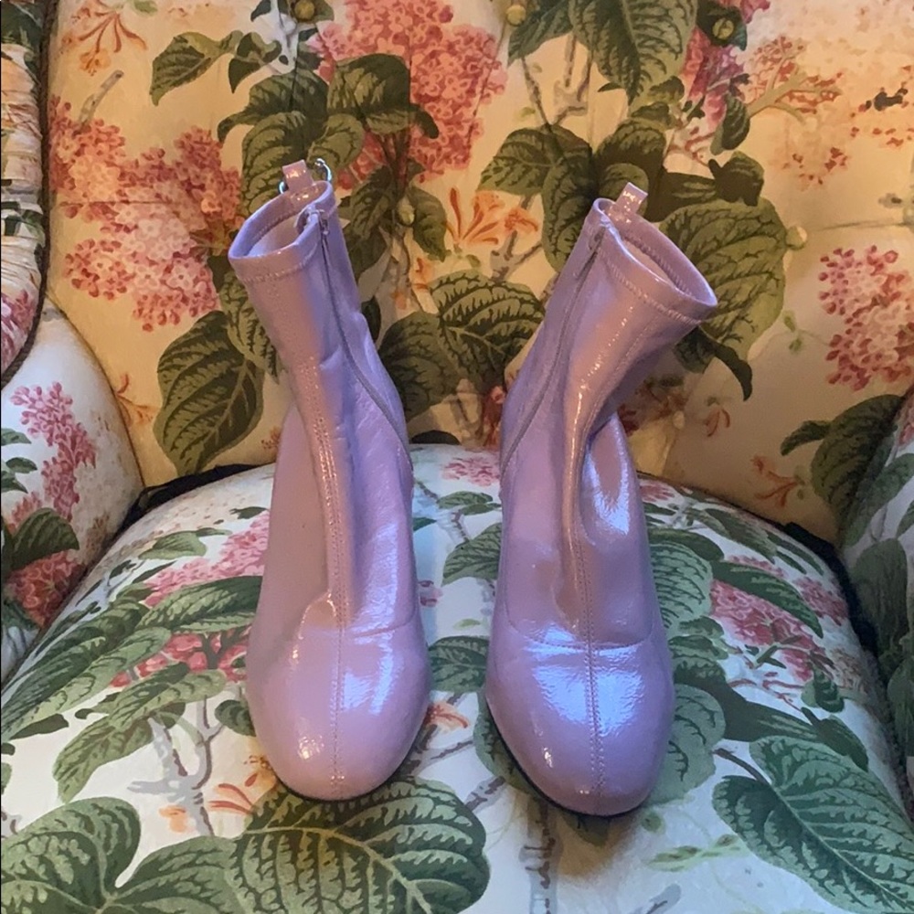 Topshop patent leather lavender boots sz 10.5